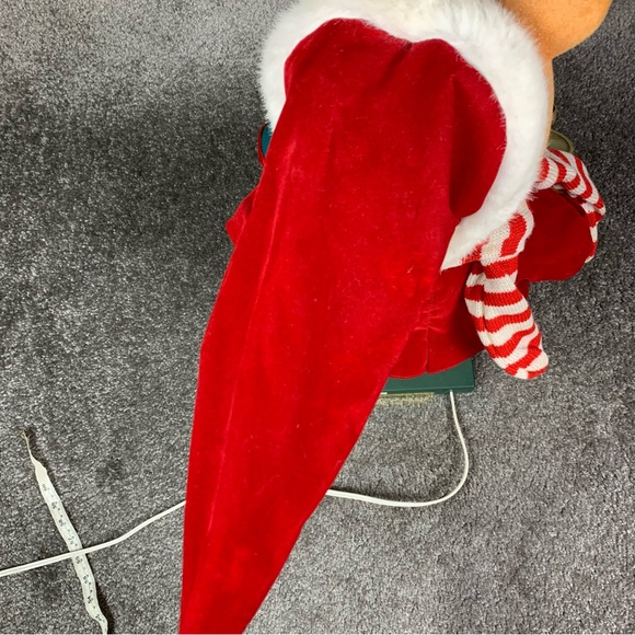 Disney Its A Small World 23” Winnie the Pooh Animated Figurine Vintage 1996 - Picture 16 of 17